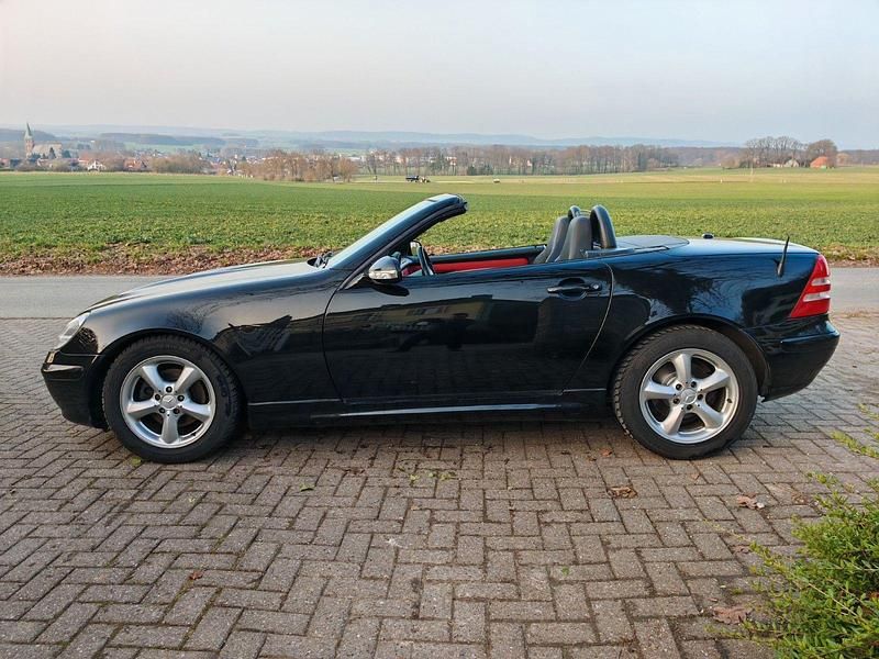 Gebraucht Mercedes SLK230 AMG 197 PS (144 kW) 2002 Schwarz Cabrio