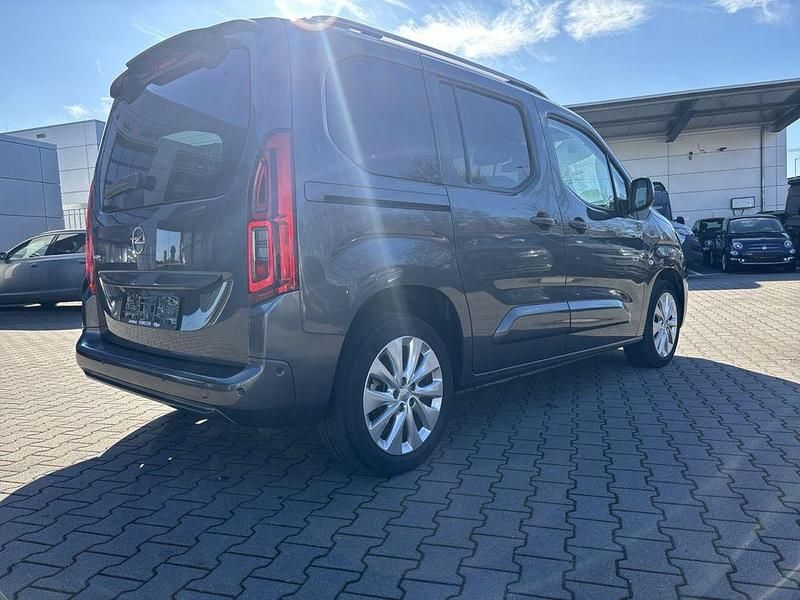 Gebraucht Opel Combo Life Ultimate 131 PS (96 kW) 2021 Mondstein grau Van / Kleinbus