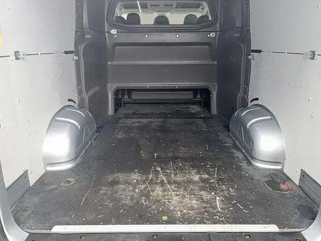 Occasion VW Crafter 140 ch (102 kW) 2022 Argent Van