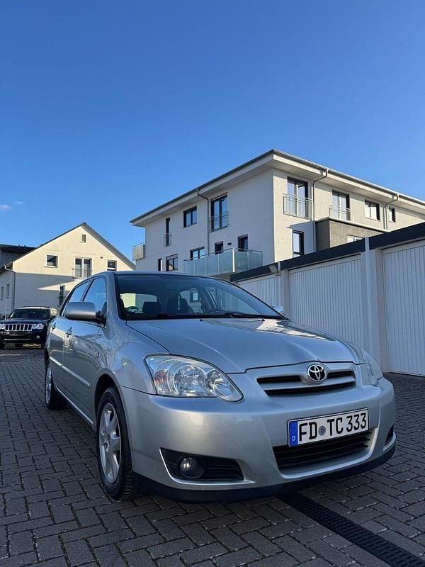 Gebraucht Toyota Corolla 110 PS (80 kW) 2007 Gold Limousine