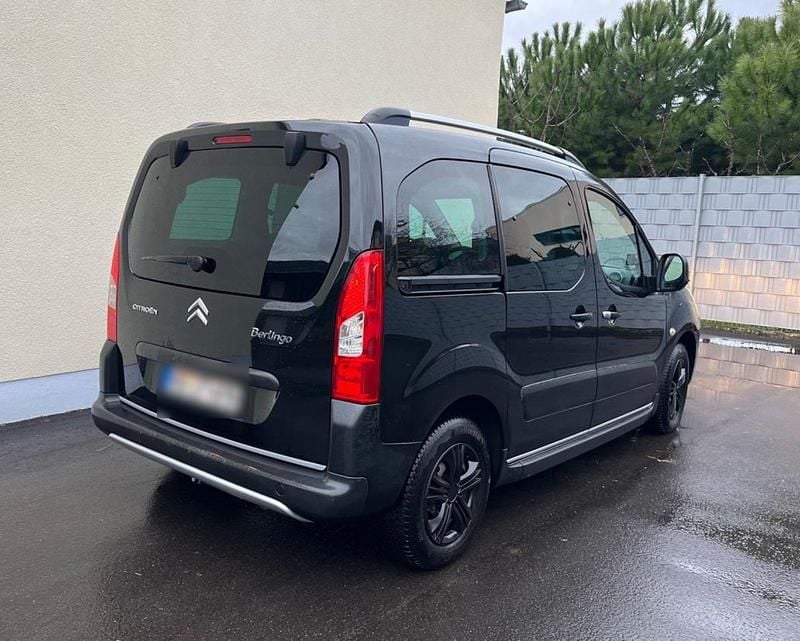 Gebraucht Citroën Berlingo 111 PS (81 kW) 2010 Schwarz Van / Kleinbus