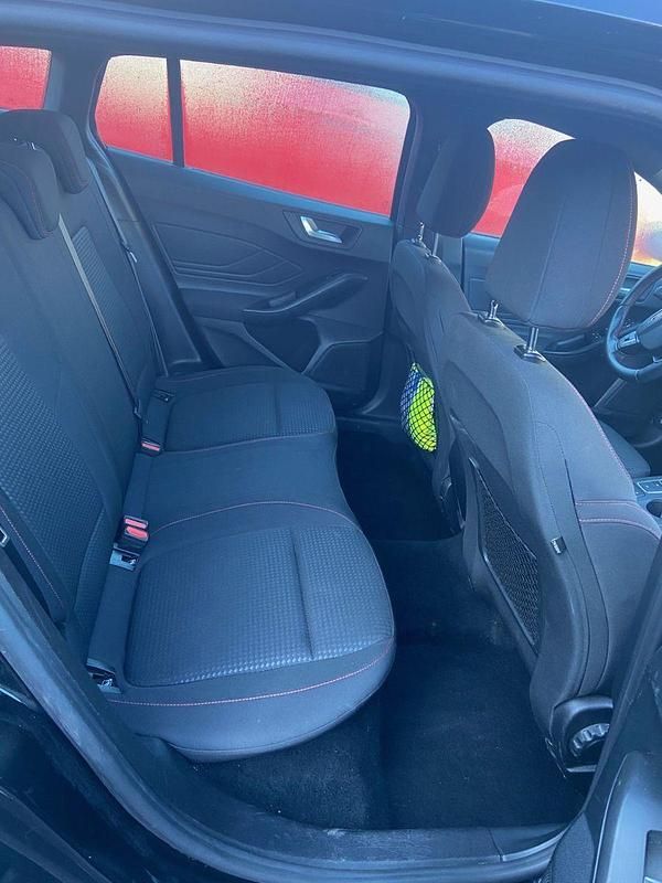 Gebraucht Ford Focus ST-Line 150 PS (110 kW) 2020 Schwarz Kombi
