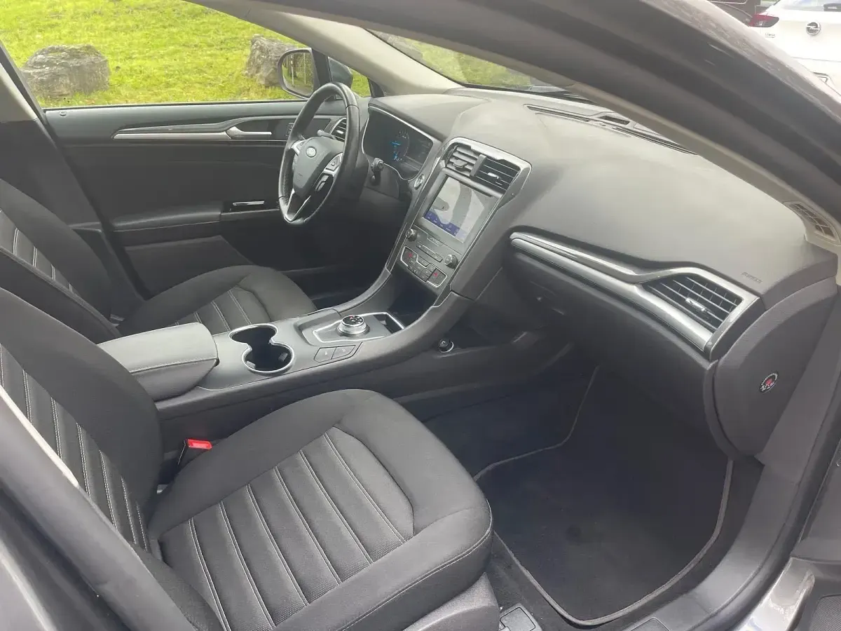 Gebraucht Ford Mondeo Trend 150 PS (110 kW) 2022 Grau Kombi