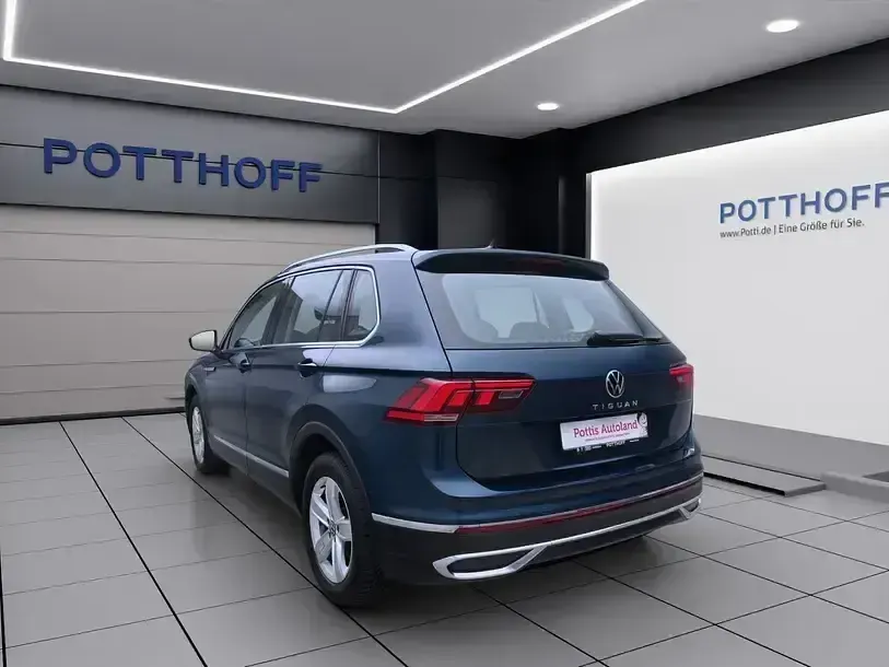 Gebraucht VW Tiguan Elegance 150 PS (110 kW) 2022 Blau SUV