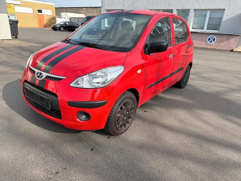 Gebraucht Hyundai i10 77 PS (56 kW) 2008 Rot Kleinwagen