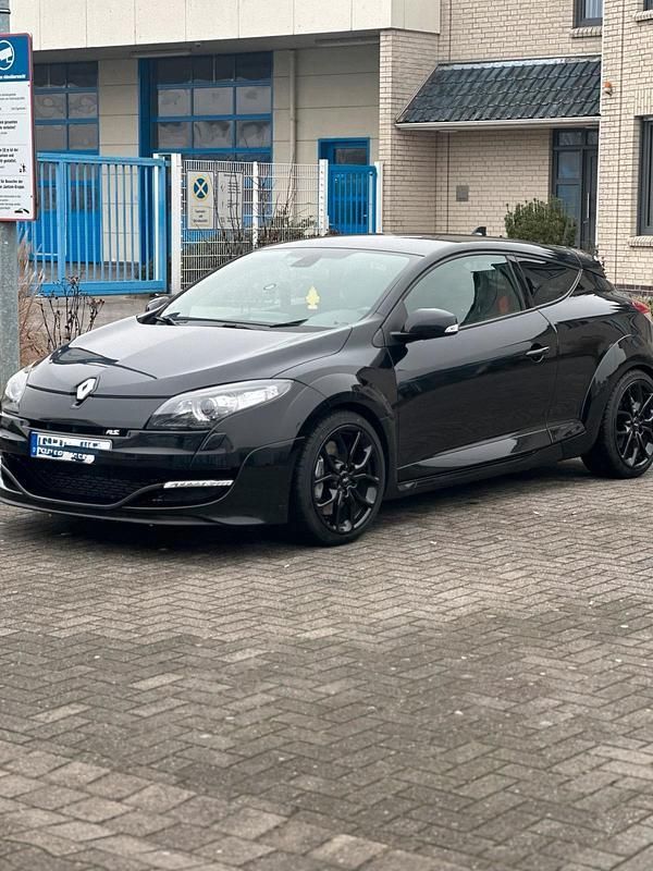 Schwarz Gebraucht 2013 Renault Mégane III R.S. Coupé | 16.500 € (Teuer) - Bild 1/4