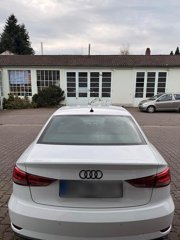 Gebraucht Audi A3 150 PS (110 kW) 2020 Weiß Limousine