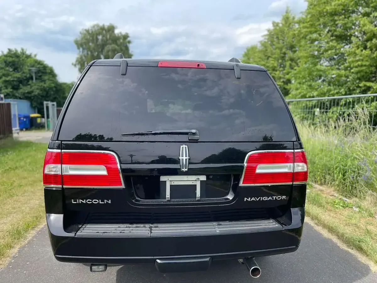 Gebraucht Lincoln Navigator 305 PS (224 kW) 2007 Schwarz SUV