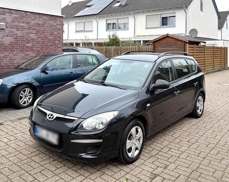 Gebraucht Hyundai i30 109 PS (80 kW) 2009 Schwarz Kombi