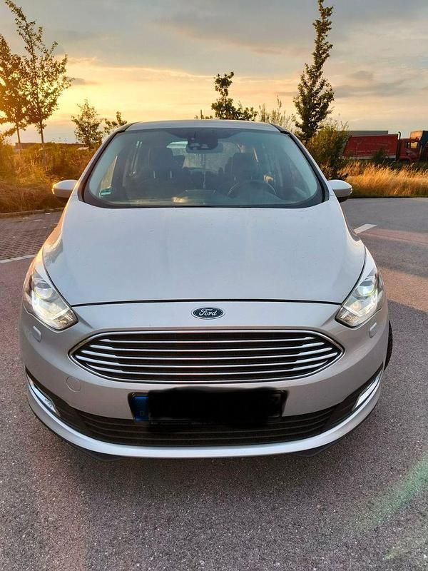 Silber Gebraucht 2018 Ford Grand C-Max Titanium Van / Kleinbus | 10.800 € (Guter Preis) - Bild 1/4