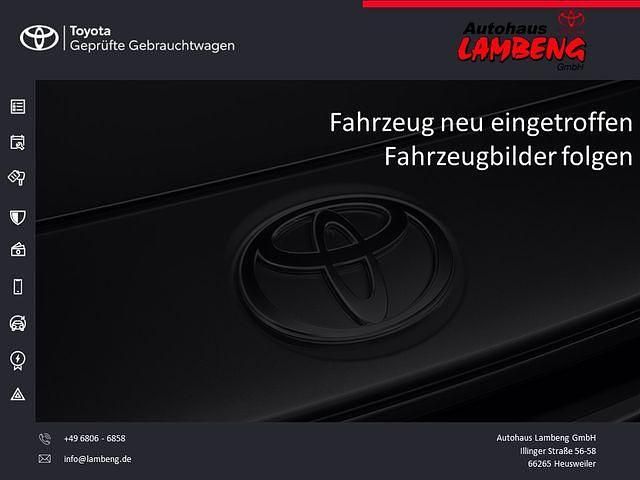 Schneeweiß Gebraucht 2021 Toyota Aygo X-play Kleinwagen | 12.990 € (Etwas zu teuer) - Bild 1/1
