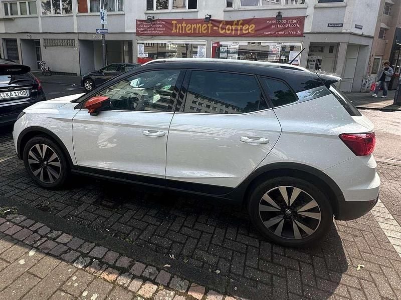 Weiß Gebraucht 2025 Seat Arona SUV | 17.526 € (Guter Preis) - Bild 1/4