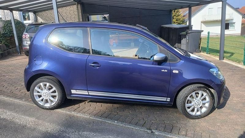 Gebraucht VW up! CLUB 75 PS (55 kW) 2016 Blau Kleinwagen