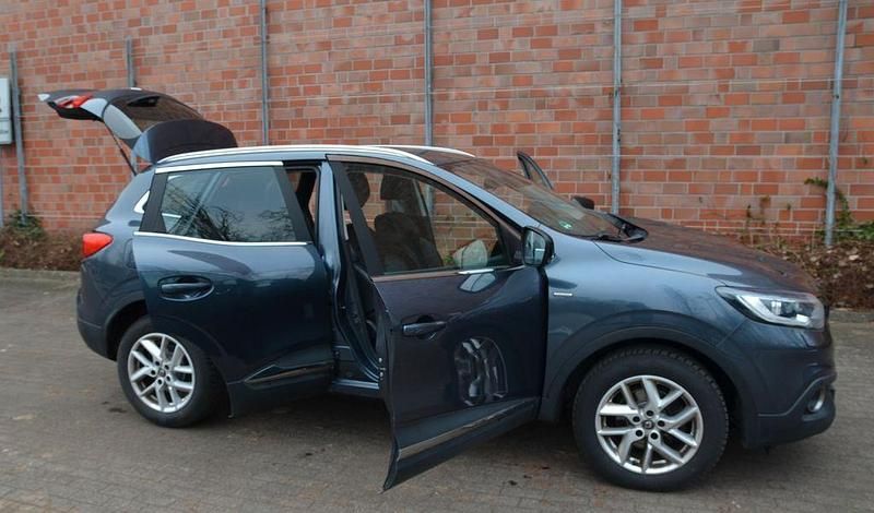 Gebraucht Renault Kadjar LIMITED 131 PS (96 kW) 2018 Grau SUV