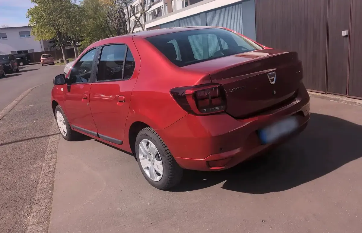 Gebraucht Dacia Logan 90 PS (66 kW) 2020 Schwarz Limousine