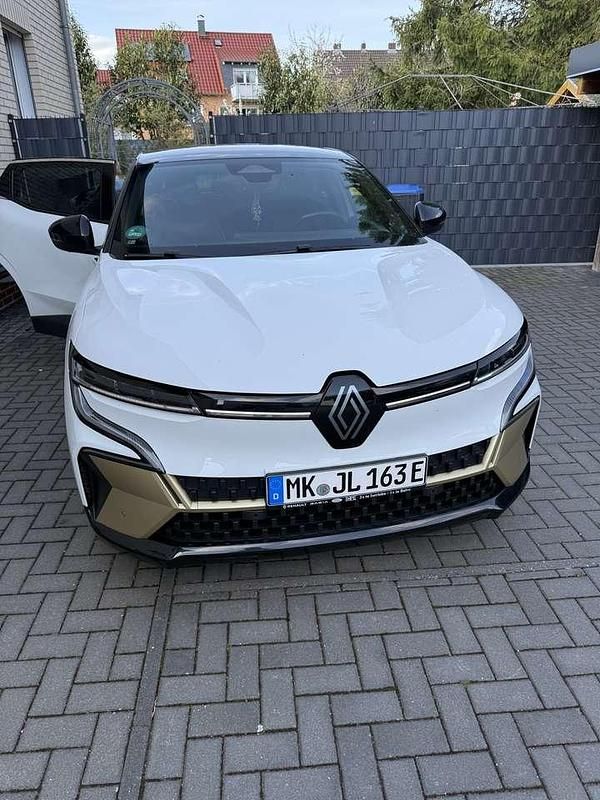 Gebraucht Renault Megane E-Tech Iconic 160 kW (218 PS) 2022 Limousine