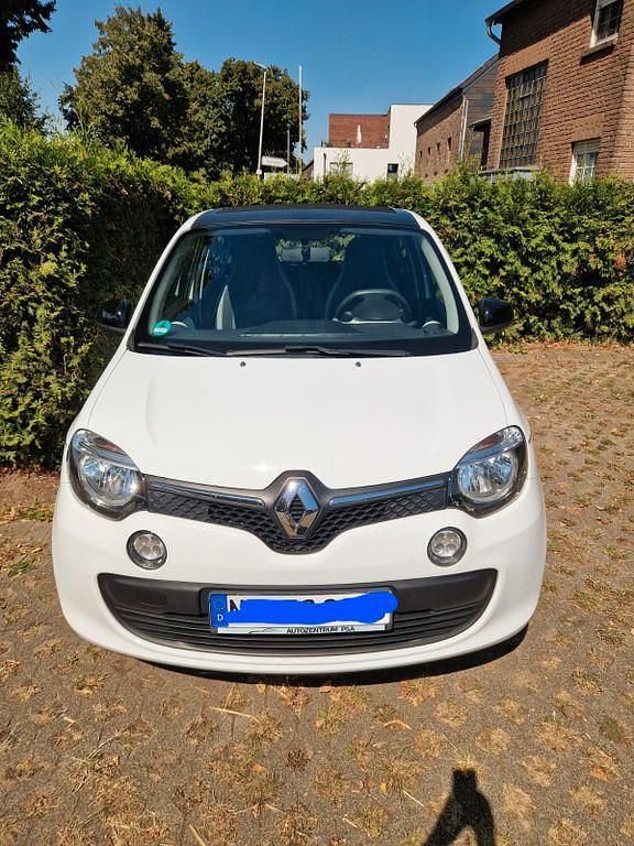 Weiß Gebraucht 2017 Renault Twingo LIMITED Kleinwagen | 9.500 € (Fairer Preis) - Bild 1/4