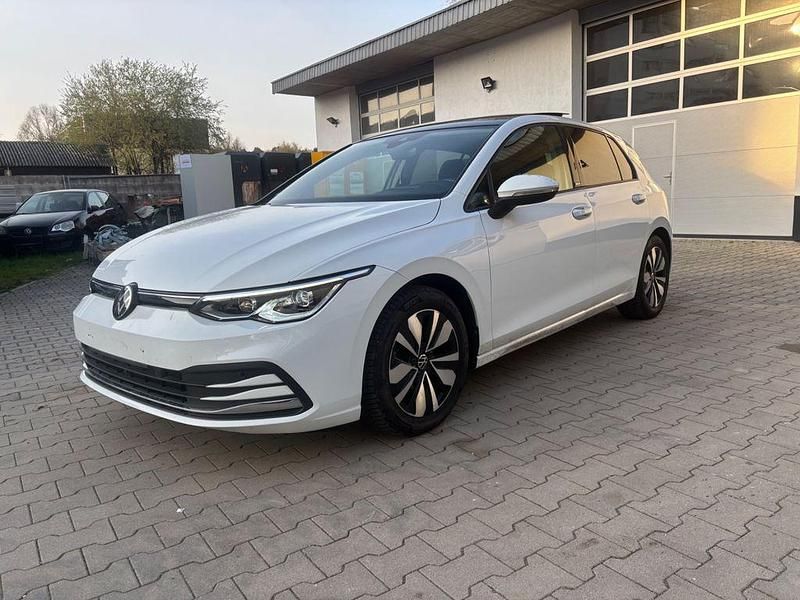 Gebraucht VW Golf VIII Move 150 PS (110 kW) 2023 Weiß Limousine