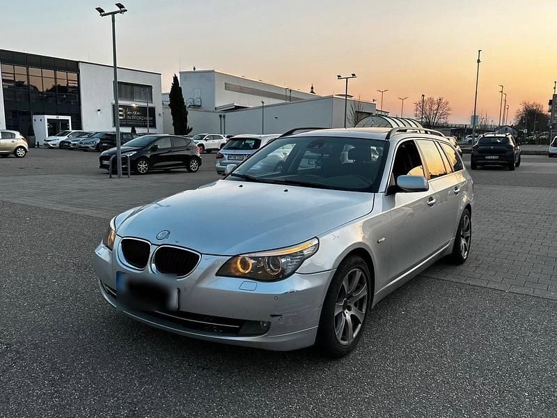 Gebraucht BMW 520 177 PS (130 kW) 2009 Grau Kombi