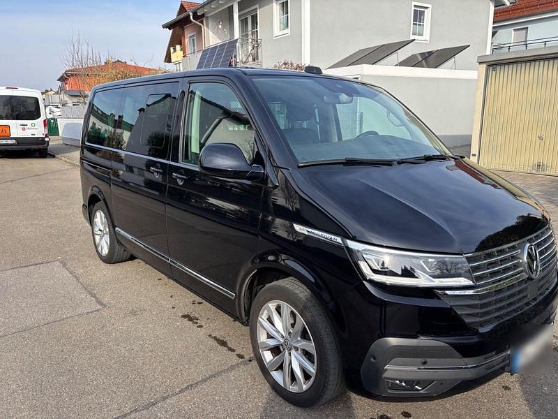 Gebraucht VW Multivan 143 PS (105 kW) 2021 Schwarz Van