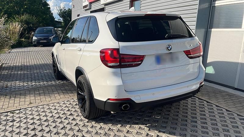 Gebraucht BMW X5 258 PS (189 kW) 2014 Weiß SUV