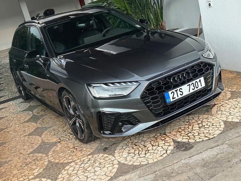 Gebraucht Audi A4 S-Line 150 PS (110 kW) 2024 Grau Kombi