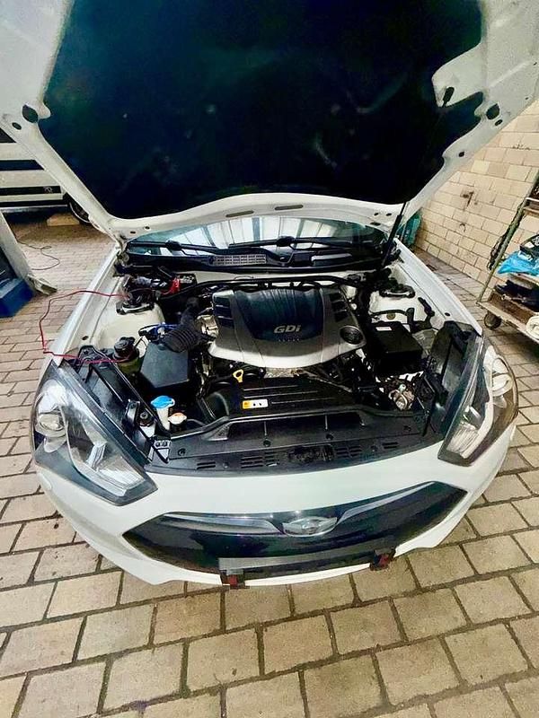 Gebraucht Hyundai Genesis 347 PS (255 kW) 2014 Weiß Limousine