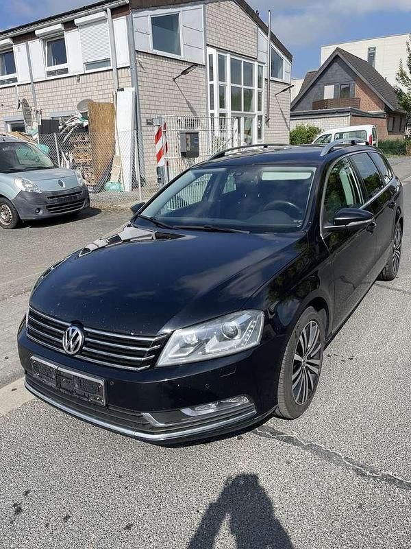 Gebraucht VW Passat Comfortline 140 PS (102 kW) 2014 Schwarz Kombi