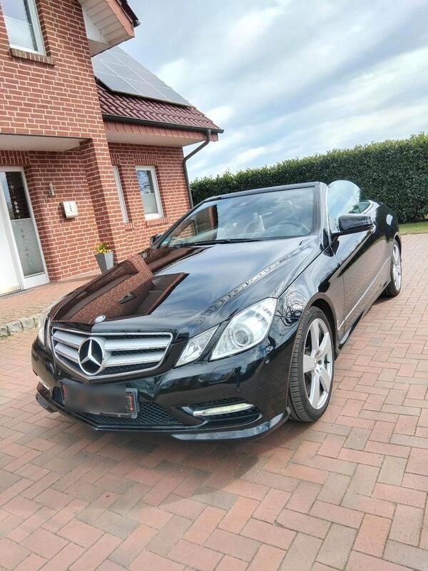 Schwarz Gebraucht 2012 Mercedes E250 AMG Cabrio | 9.900 € (Superpreis) - Bild 1/4