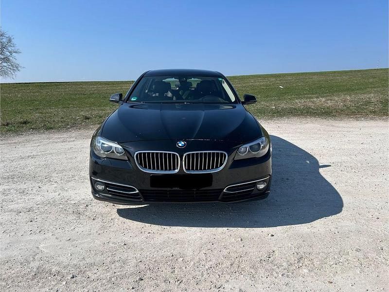 Gebraucht BMW 520 Luxury Line 190 PS (139 kW) 2015 Schwarz Limousine