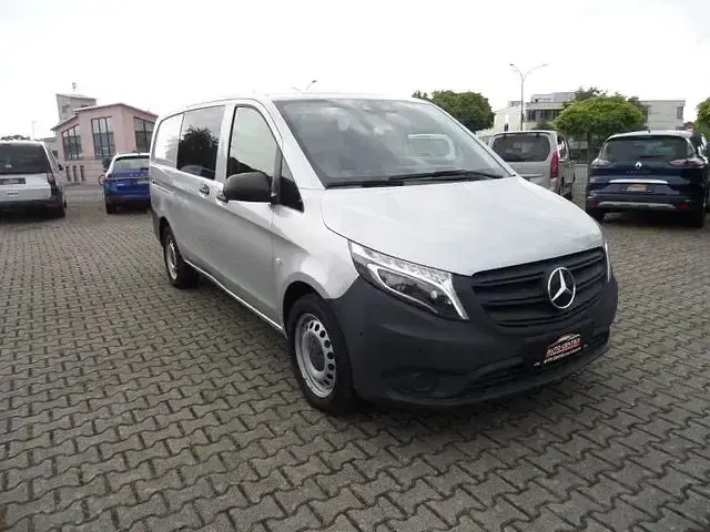 Gebraucht Mercedes Vito 190 PS (139 kW) 2021 Andere Van