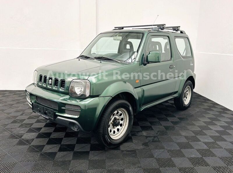 Grün Gebraucht 2011 Suzuki Jimny Ranger SUV | 8.999 € (Guter Preis) - Bild 1/4