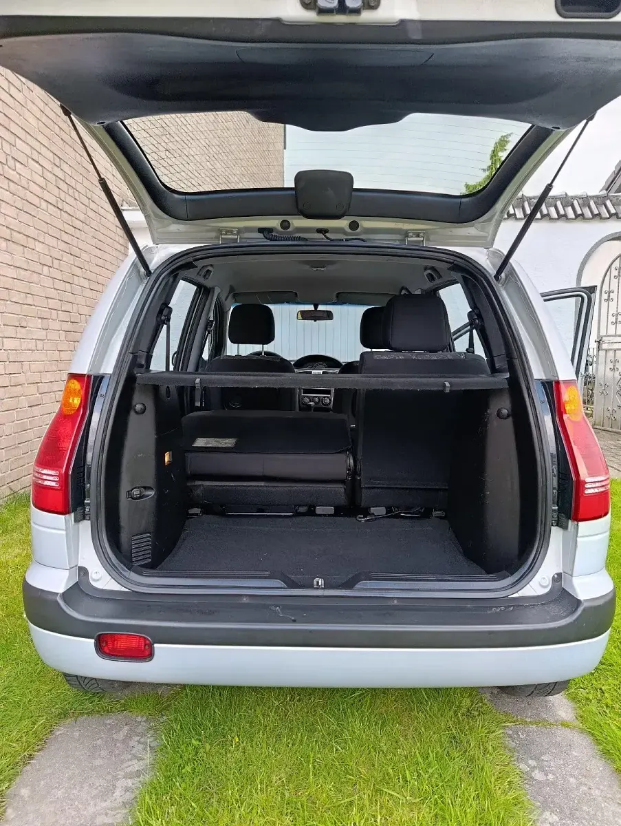Occasion Hyundai Matrix 103 ch (75 kW) 2003 Argent Monospace