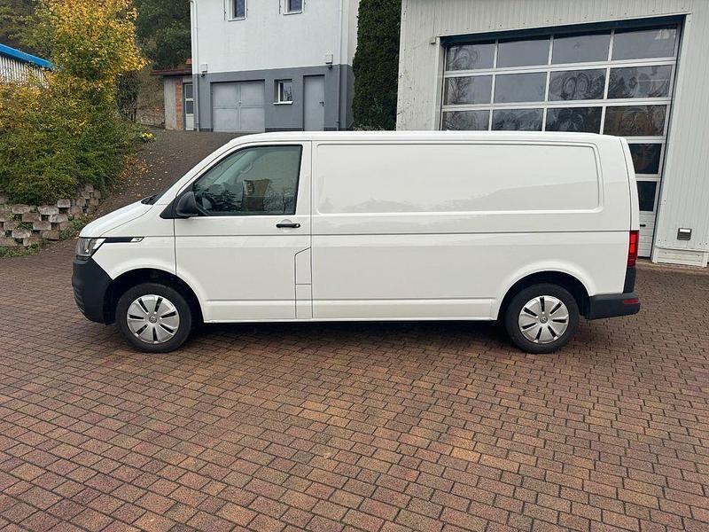 Schwarz Gebraucht 2022 VW T6.1 Van | 23.999 € (Fairer Preis) - Bild 1/4