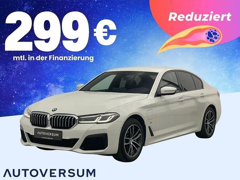 Alpinweiss iii Gebraucht 2021 BMW 530e M Sport Limousine | 37.585 € (Fairer Preis) - Bild 1/3