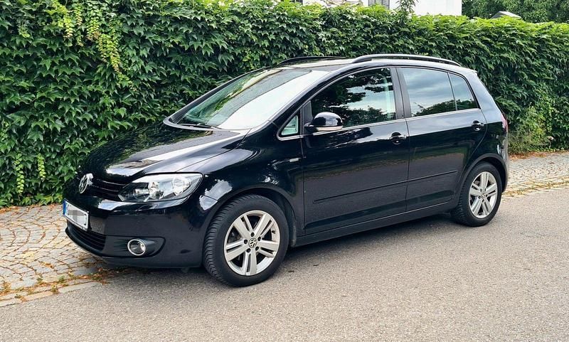 Schwarz Gebraucht 2012 VW Golf VII Match Kleinwagen | 7.450 € (Superpreis) - Bild 1/4