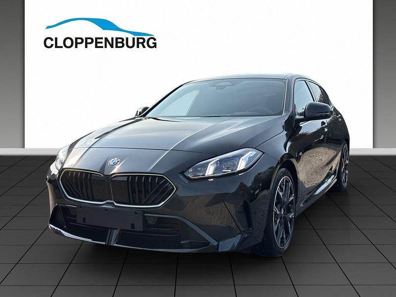 Schwarz Neu 2025 BMW 120 M Sport Kleinwagen | 40.390 € (Etwas zu teuer) - Bild 1/4