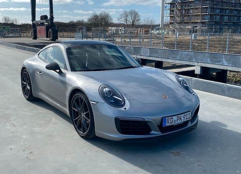 Silber Gebraucht 2018 Porsche 911 Carrera T Coupé | 106.000 € (Teuer) - Bild 1/4