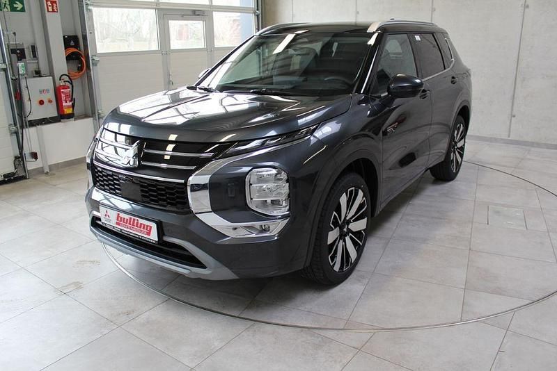 Basaltgrau Neu 2025 Mitsubishi Outlander P-HEV Top SUV | 51.700 € (Fairer Preis) - Bild 1/4