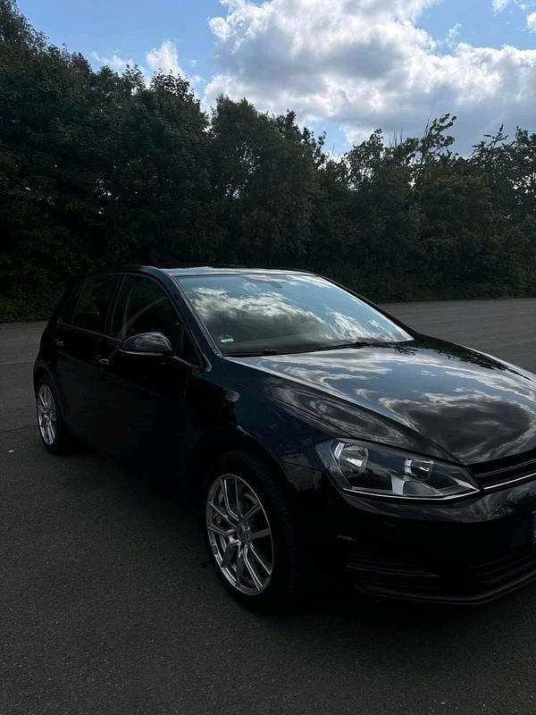 Schwarz Gebraucht 2013 VW Golf Limousine | 7.500 € (Superpreis) - Bild 1/4