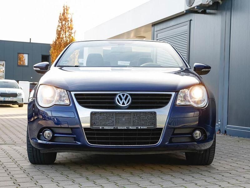Gebraucht VW Eos 122 PS (89 kW) 2009 Blau Cabrio