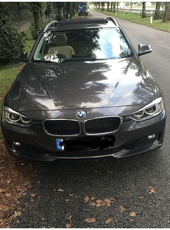 Gebraucht BMW 330 Luxury Line 258 PS (189 kW) 2013 Schwarz Kombi