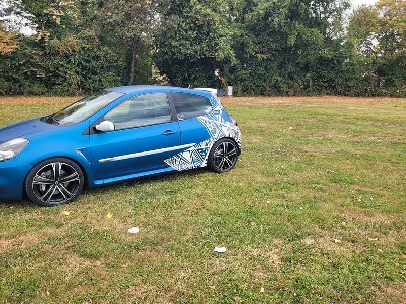 Blau Gebraucht 2009 Renault Clio III R.S. Kleinwagen | 13.800 € - Bild 1/4