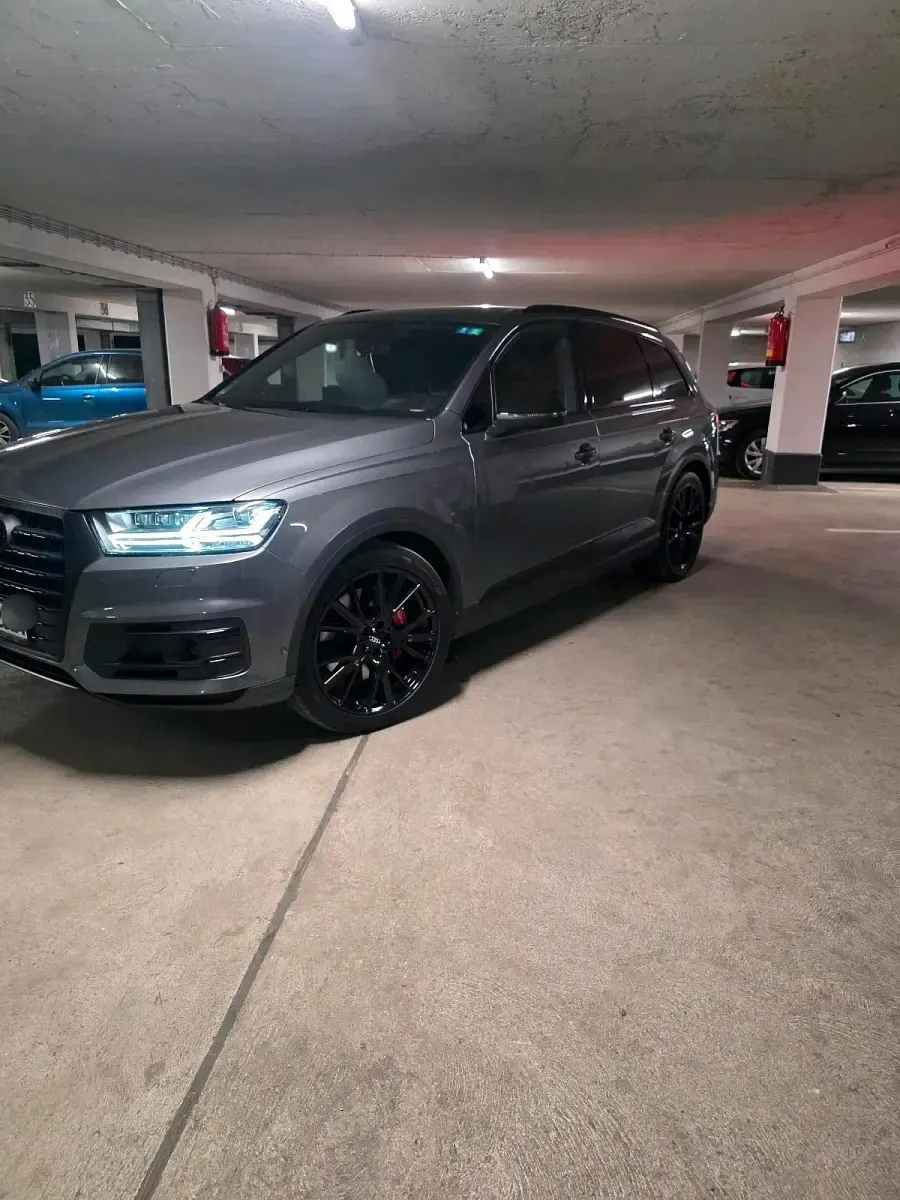 Usata Audi Q7 218 CV (160 kW) 2017 Grigio SUV