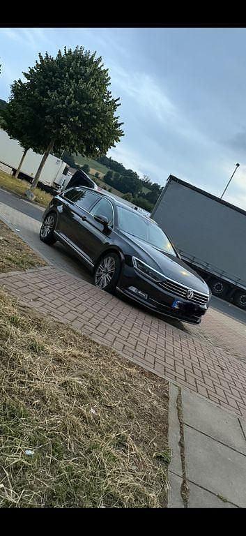 Gebraucht VW Passat Highline 190 PS (139 kW) 2016 Schwarz Limousine