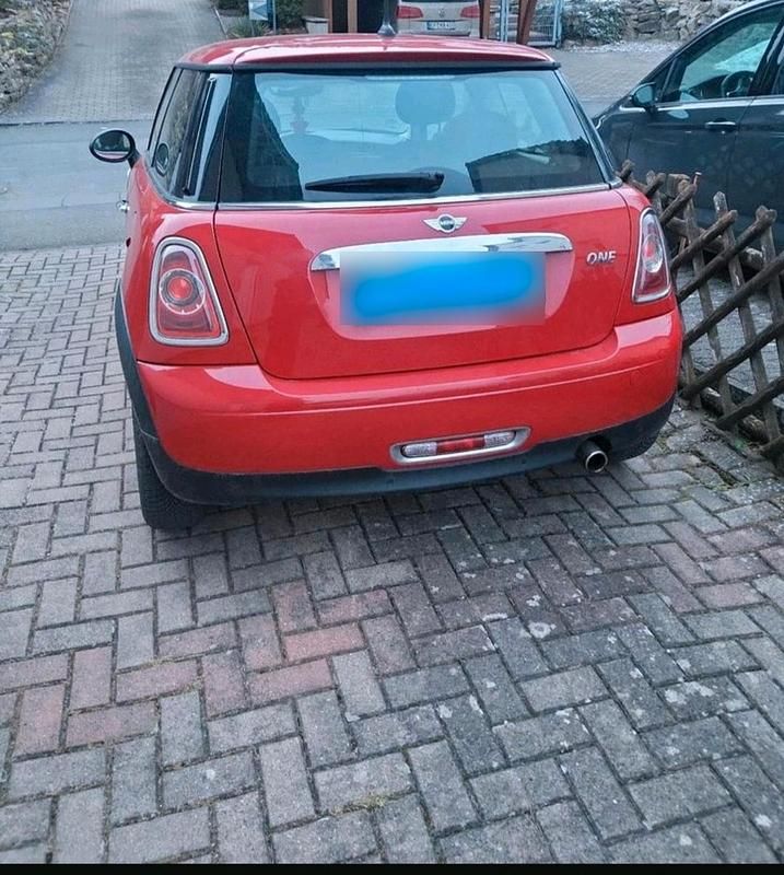 Gebraucht Mini Cooper 90 PS (66 kW) 2011 Rot Kleinwagen