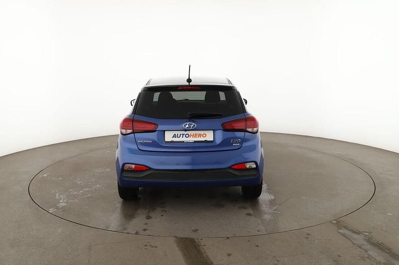 Gebraucht Hyundai i20 Advantage 101 PS (74 kW) 2020 Blau Limousine
