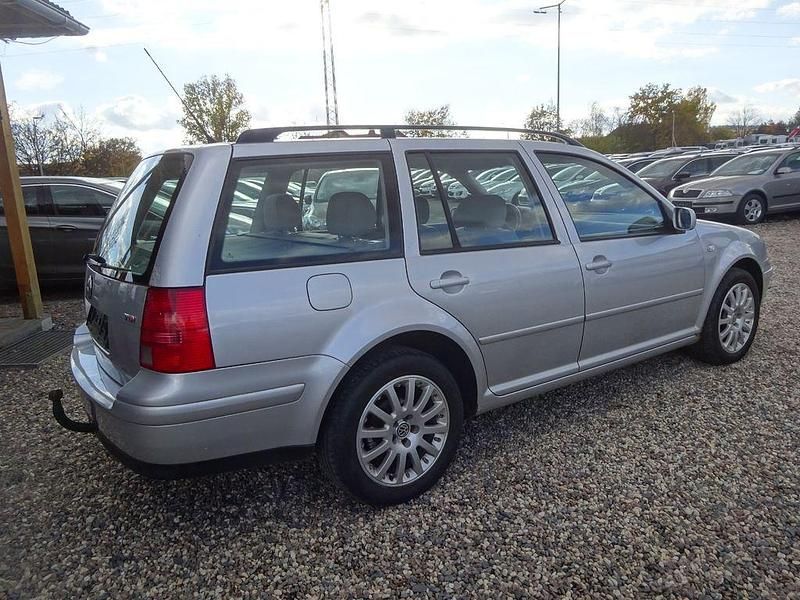 Gebraucht VW Bora Highline 131 PS (96 kW) 2004 Grau Limousine