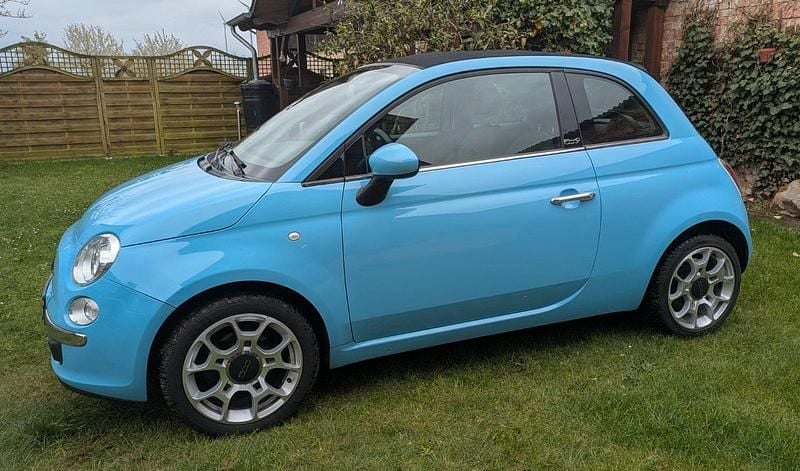 Second-hand Fiat 500C 85 CP (62 kW) 2013 Albastru Cabrio