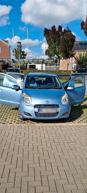 Blau Gebraucht 2012 Suzuki Alto Kleinwagen | 3.800 € (Fairer Preis) - Bild 1/4